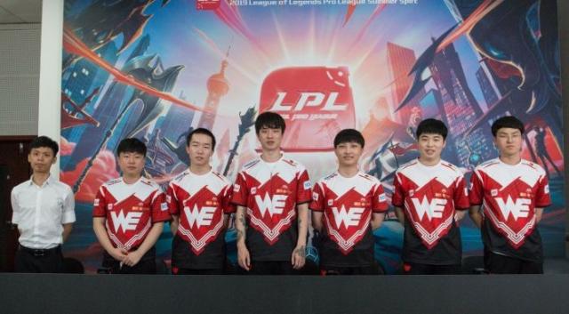 在竞争激烈 在竞争激烈