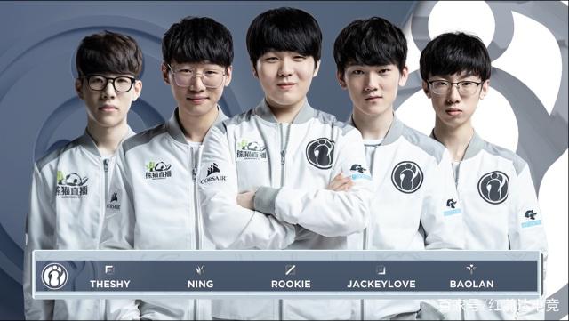 应该着重在 应该着重在