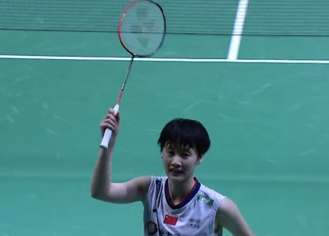 他们通过坚 他们通过坚