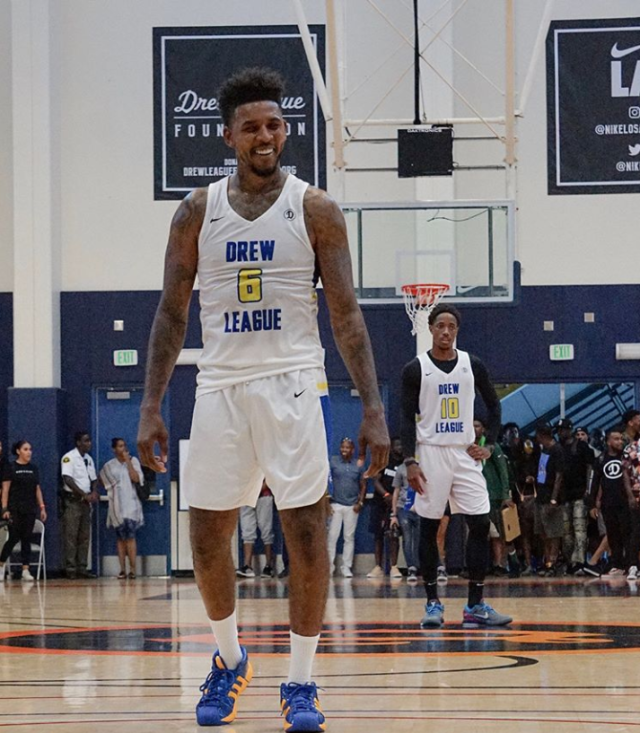 弱侧协防站 弱侧协防站