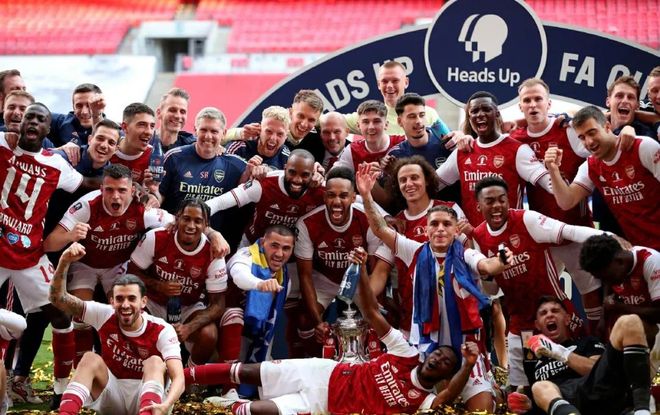 后场发起 后场发起